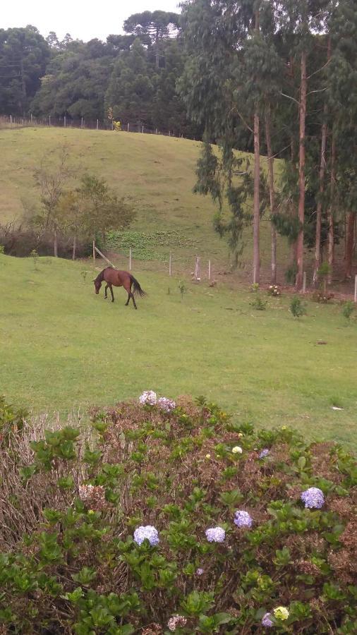 Chácara Quedinha D'água Casa de Campo *